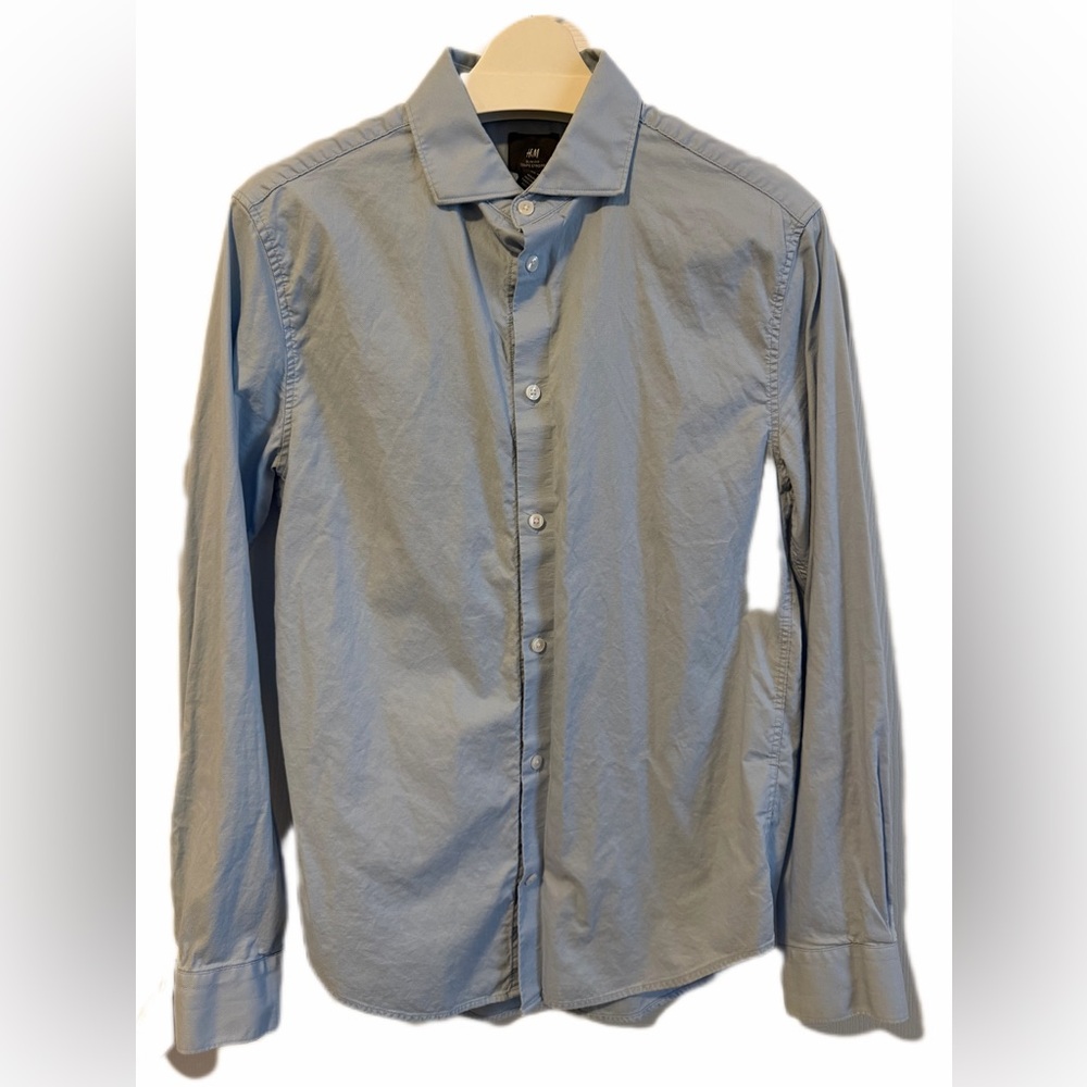 H&M Men's Casual Light Blue Button Down Shirt